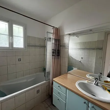 بيت للعطل Maison A *